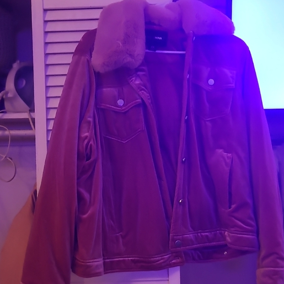 Plush Velvet Jacket with Faux Fur Collar - Picture 1 of 1